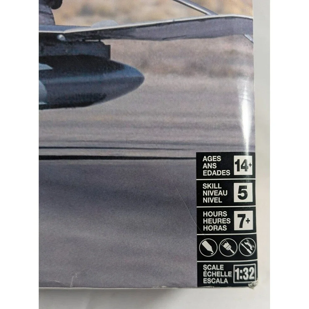 Revell 85-5994 F-4G Phantom II Wild Weasel 1:32 Model Airplane Kit Open Box